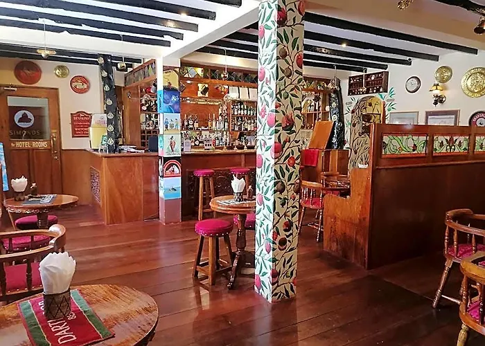 Cobadonga Inn Alona
