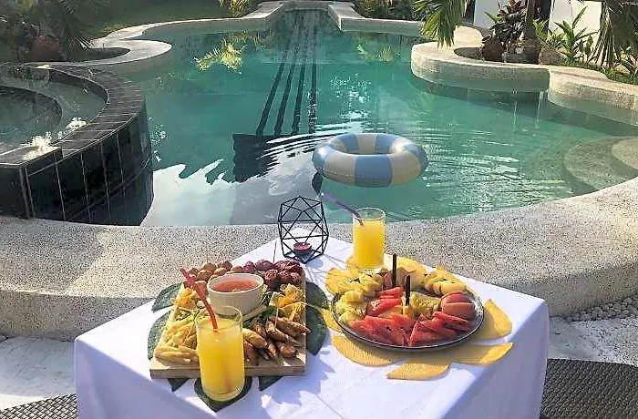 Francisco Resort